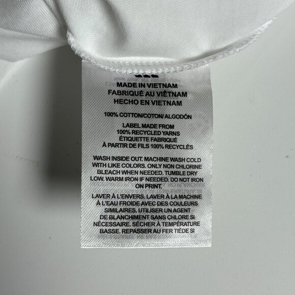 Adidas Kids Size 2T White Graphic Tee & 3-Stripes Short 2-Piece Set Boys OFFERSβ
- Picture 7 of 13